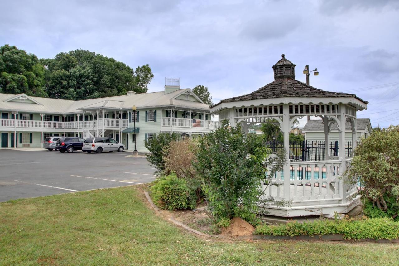 Key West Inn - Lafayette Exterior foto